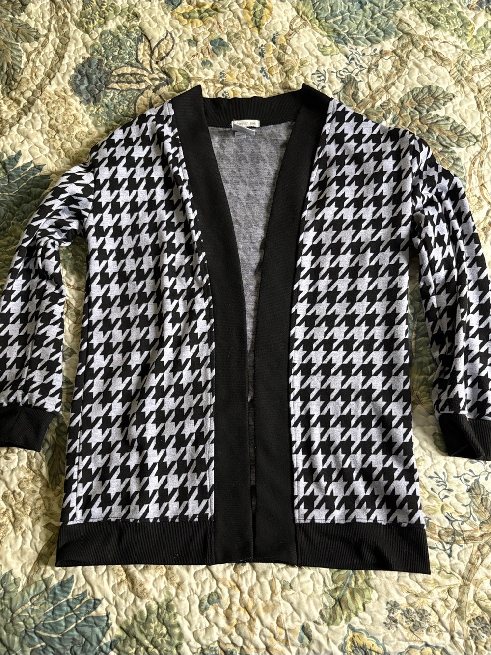 Girls' Black & grayHoundstooth Cardigan Top - Kids Camisole large 10/12